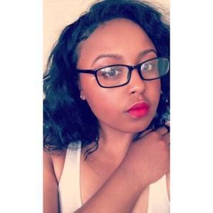 Meet your Posher, Kori